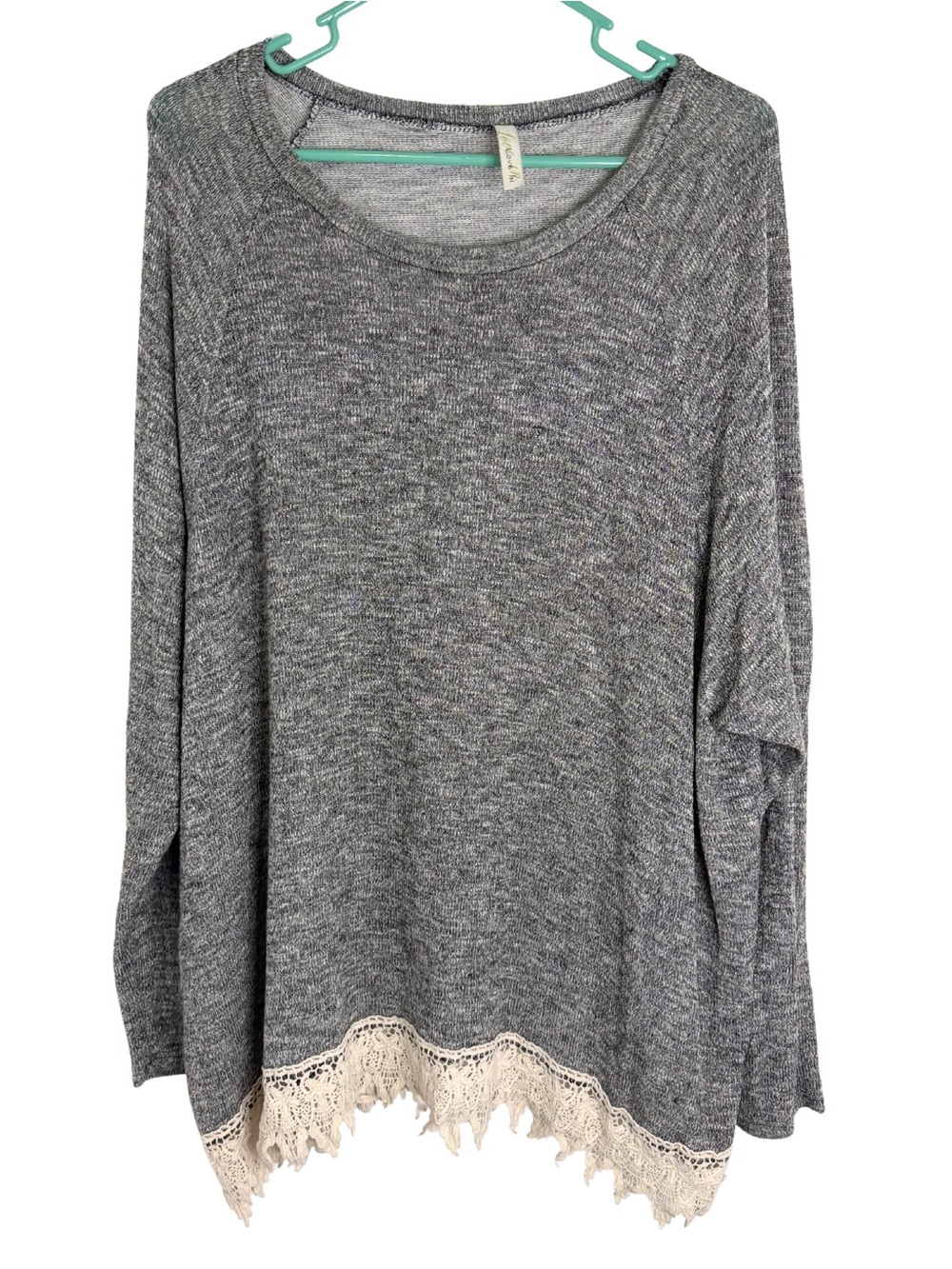 3/$20 Love in Gray Knit Long Sleeve Tunic with Ivory Lace Hem Size Large